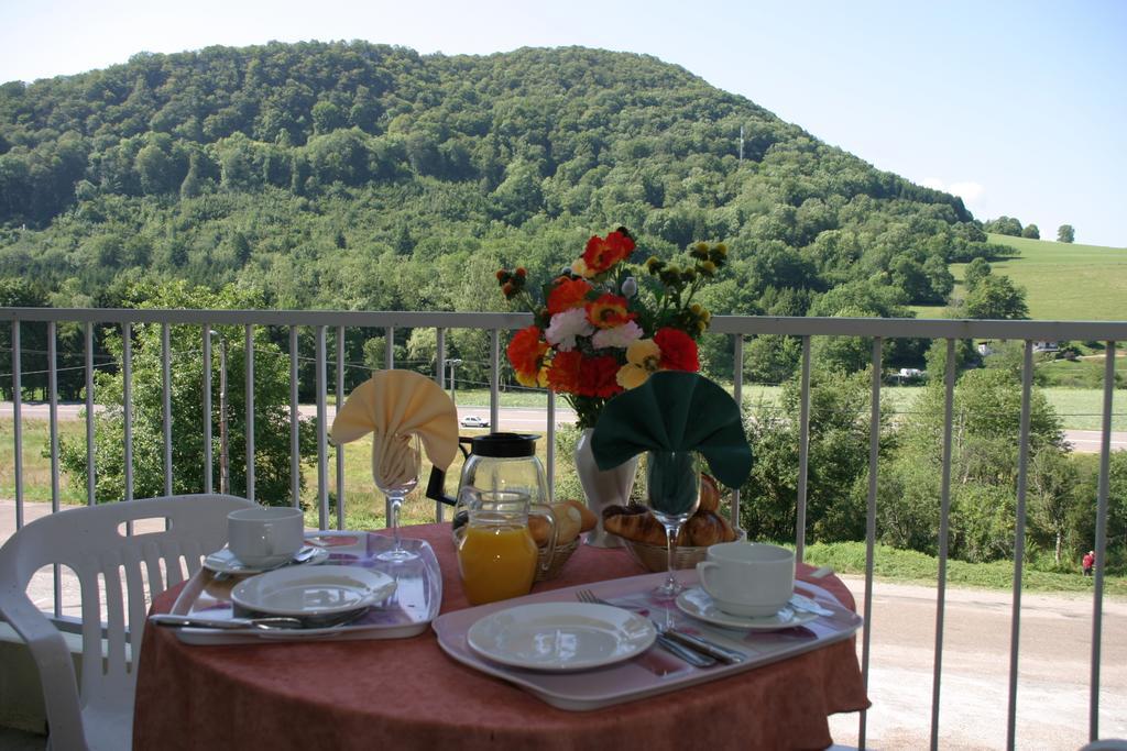 Le Relais De La Vallee Hyèvre-Paroisse Exterior foto