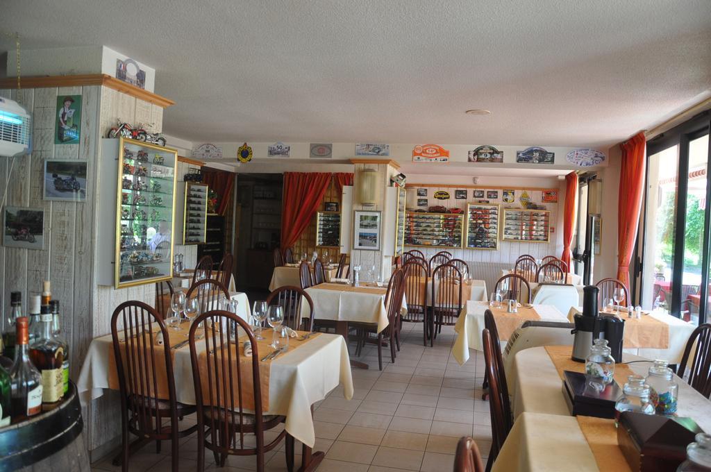 Le Relais De La Vallee Hyèvre-Paroisse Exterior foto